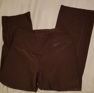 Nike cropped pants